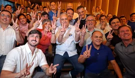 Bloco de 22 municípios declara apoio a Flávio Bolsonaro em Alagoas