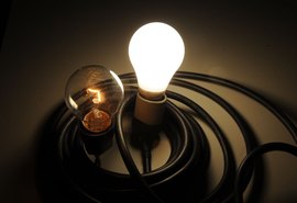 Contas de luz: bandeira tarifária continuará amarela em janeiro
