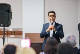 JHC define os três primeiros nomes para a sua equipe de secretários