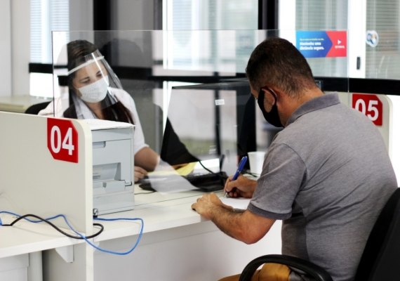 Postos de atendimento do Detran reabrem em shoppings de Maceió