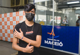 Tem vacina no Carnaval! Confira locais e horários onde se imunizar contra a Covid-19