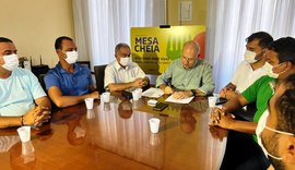 Programa de distribuição de renda injetará R$ 300 mil e vai auxiliar 3 mil famílias de Penedo