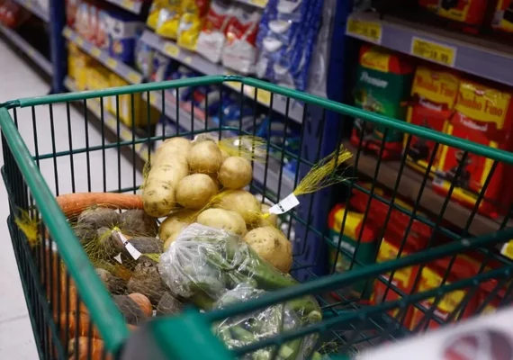 Pesquisa mostra que Maceió tem a segunda cesta básica mais barata do Nordeste