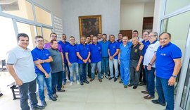 Governador visita Hospital Regional e garante repasse para manutenção de atendimentos