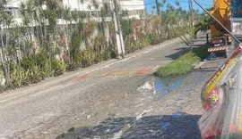 Sanama é autuada por despejo irregular de esgoto em Maceió