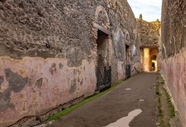 Tecnologia 3D revela inscrições e desenhos inéditos de 2 mil anos em Pompéia