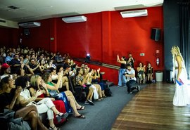 Ateliê Xica Manicongo celebra a formação de artistas trans em Alagoas
