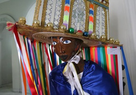 Exposição cultural gratuita sobre o Folguedo Guerreiro está aberta no centro de Maceió