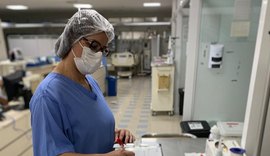Enfermagem mantém serviços reduzidos após impasse salarial em AL