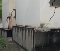 Após aparecimento de rachaduras, 8 apartamentos são demolidos no Rio Novo, em Maceió