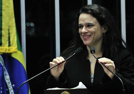 Janaina Pachoal fala sobre ser cotada para vice de Bolsonaro