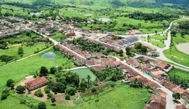 Cidade em Alagoas de 3 mil habitantes fatura R$ 6,4 milhões em emendas