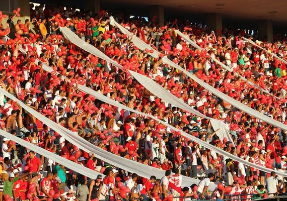TJ suspende atividades das torcidas Mancha Azul e Comando Vermelho