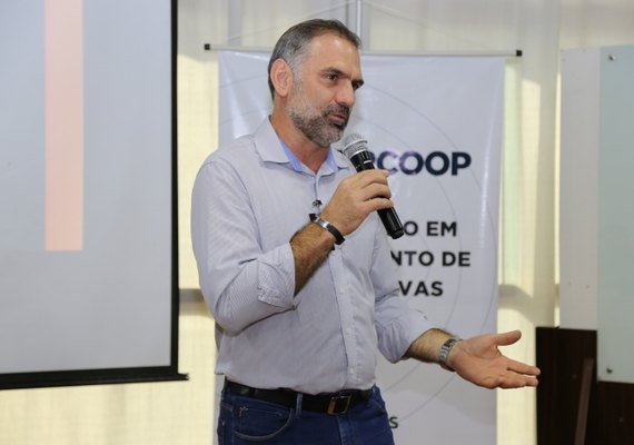 Feira Coop debate inovação, marketing e competitividade para empresas cooperativas