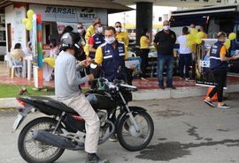 SMTT realiza Blitz em conscientização à segurança no trânsito em Marechal