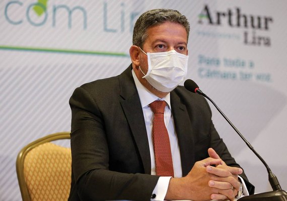 Arthur Lira defende compra de vacina por empresários