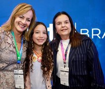 Fátima Canuto lança manual de educação bilíngue em evento em SP