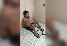 Traficante do CV que abastecia interior do RJ com armas é preso dormindo