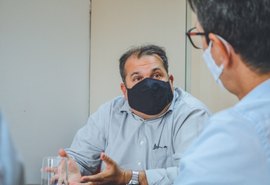 Sefaz se reúne com presidente da ABIH para definir estratégias econômicas