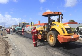 Prefeitura realiza pavimentação e leva melhorias para ruas da cidade