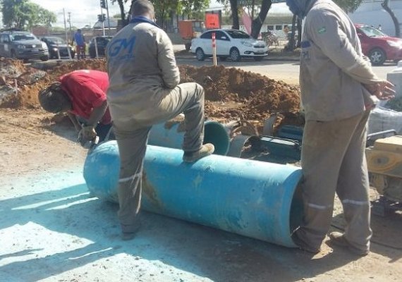 Abastecimento do Tabuleiro é paralisado para conserto de rompimento em adutora