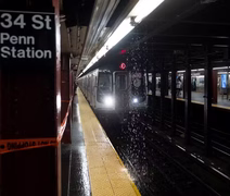 Chuva forte alaga estações do metrô de Nova York e assusta passageiros