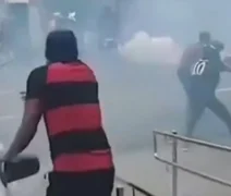 Vídeo: Brigas entre torcedores deixam feridos e transformam ruas do Recife em cenário de guerra antes de clássico entre Santa Cruz e Sport