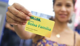 Governo estuda auxílio de R$ 200 a beneficiários do Bolsa Família