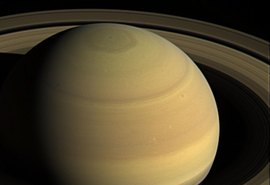 Astrônomos descobrem decágono atmosférico no polo sul de Saturno