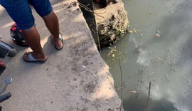 Mulher é resgatada após cair de ponte em trecho urbano de Arapiraca