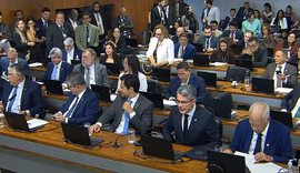 CCJ do Senado rejeita PEC da Blindagem por unanimidade
