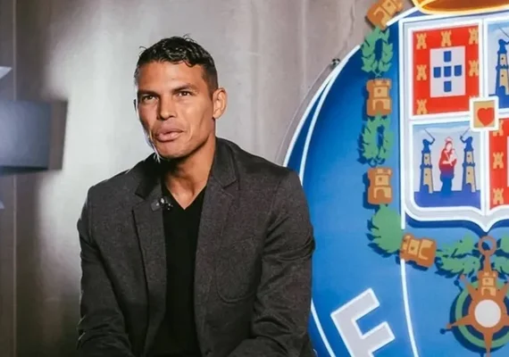 Thiago Silva anuncia despedida do Porto após cinco meses de contrato