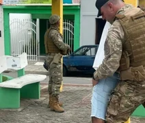 Bope prende dois jovens suspeitos de tráfico de drogas em Igreja Nova