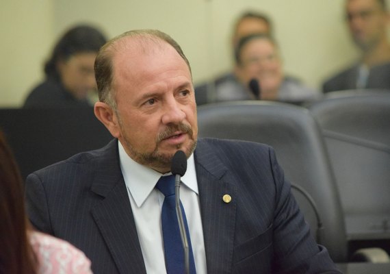 Deputado Antônio Albuquerque perde comando do PTB em Alagoas