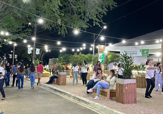 40ª Expo Bacia Leiteira começa com programação para atender cadeia produtiva do leite