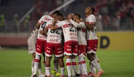 Árbitro detalha na súmula expulsão de Mikael após gol do CRB no CSA