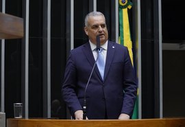 Gaspar cobra esclarecimentos do Governo de Alagoas sobre uso indevido de dados de alunos da rede pública