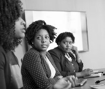 Desemprego entre mulheres negras jovens atinge 24,7%, revela estudo