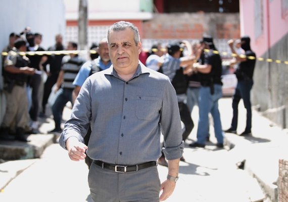 Gaspar pode anunciar saída do MP/AL nesta segunda (02)