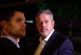 Arthur Lira é hostilizado por bolsonaristas durante jantar do PL: 'traidor'