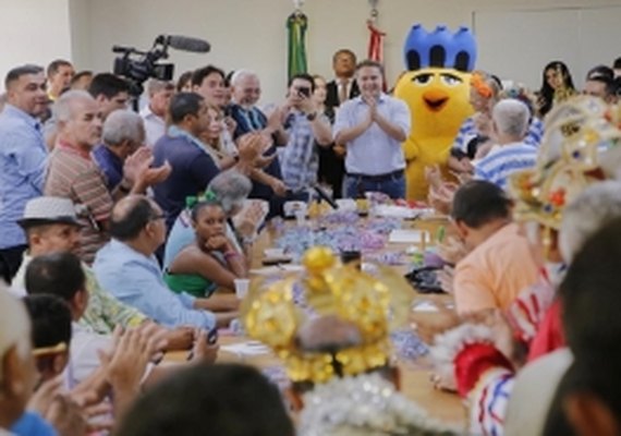 Governo garante mais de meio milhão para as prévias e o carnaval em Alagoas