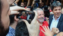 Haddad deve fechar hoje estratégia para inscrição de Lula na eleição