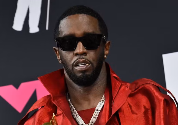 Sean ‘Diddy’ Combs tem saída da prisão adiada após briga em Nova Jersey