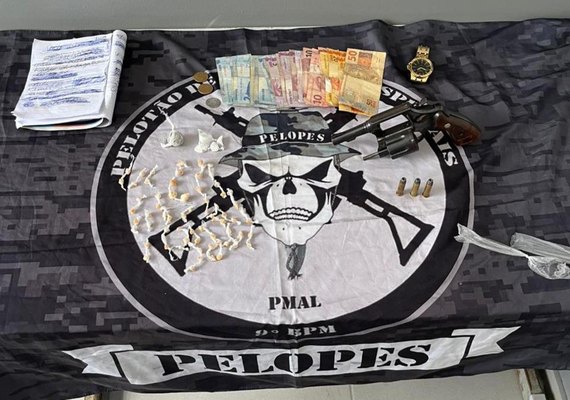 PM apreende 24 armas de fogo e cerca de 30kg de drogas na última semana de agosto