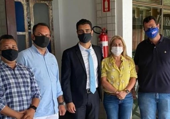 Mais um vereador de oposição anuncia apoio a JHC fortalecendo o governo