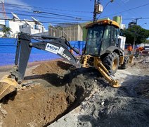 Rua Saldanha da Gama é interditada para manutenção em rede de drenagem