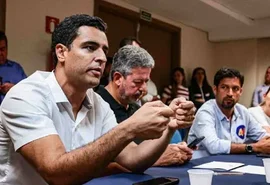 Pressão além da conta: JHC pode se rebelar contra Lira e implodir PL