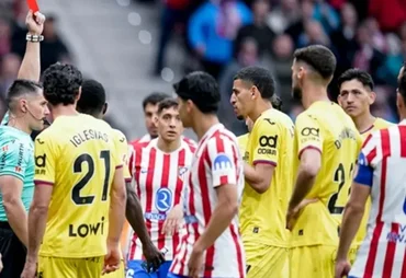 Expulsão inusitada: jogador pega nas partes íntimas de rival e é expulso em La Liga