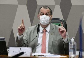 'Pra pedir fechamento do STF é tudo macho, na CPI afina' afirma Aziz