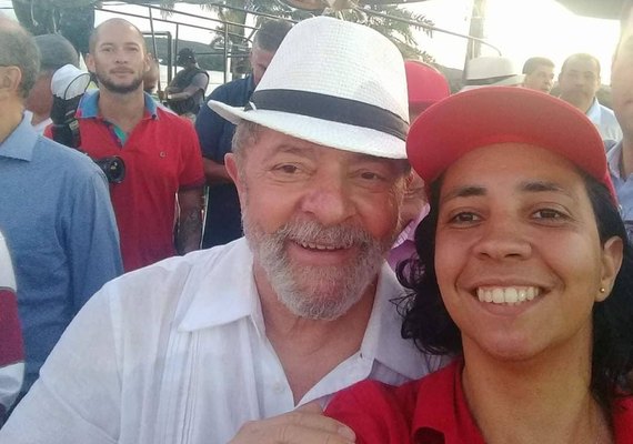 'Eu sou a pré-candidata de Lula em Alagoas', diz petista que concorrerá à deputada estadual
